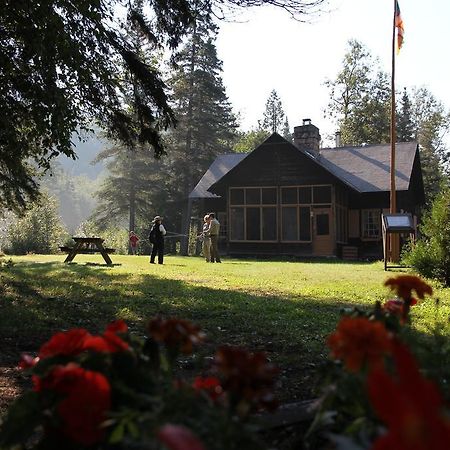 Вілла Riviere Petit Saguenay Екстер'єр фото