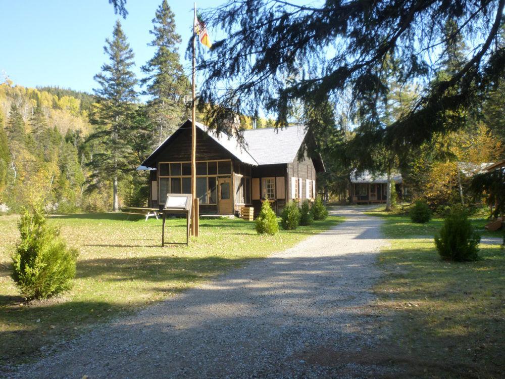 Вілла Riviere Petit Saguenay Екстер'єр фото