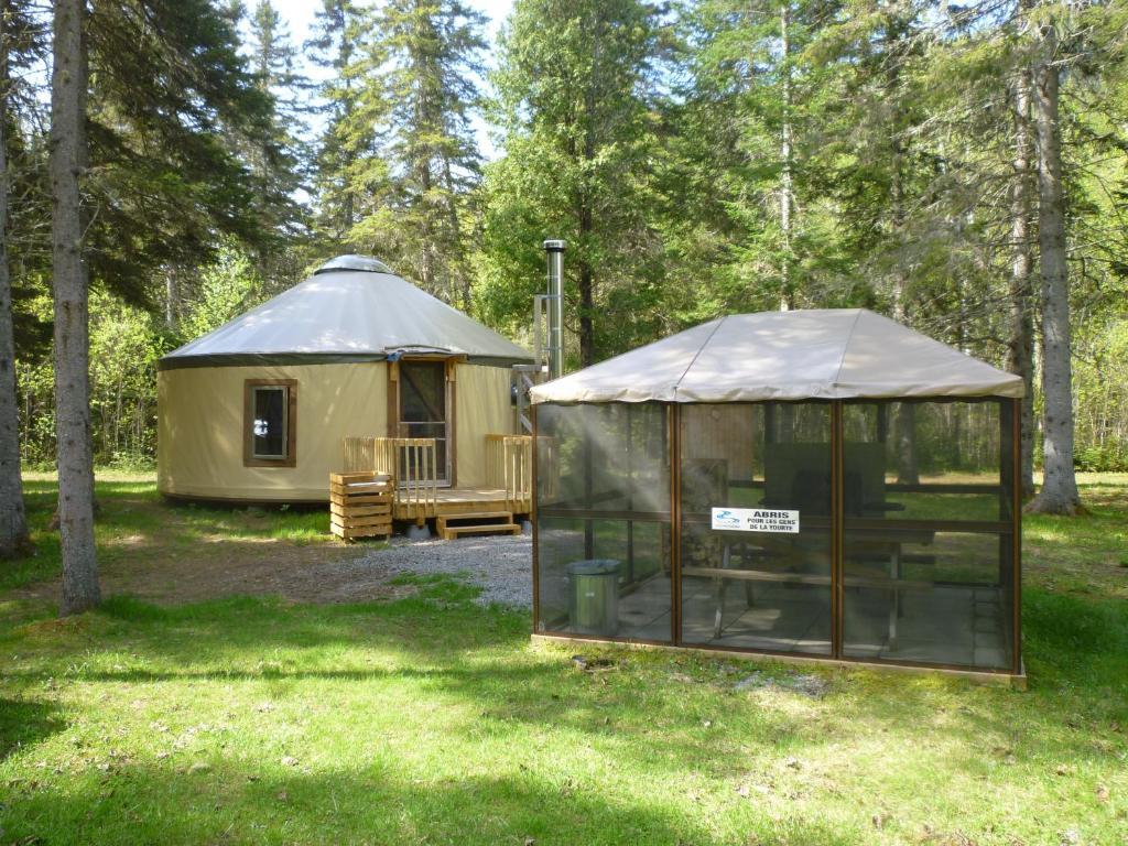 Вілла Riviere Petit Saguenay Екстер'єр фото